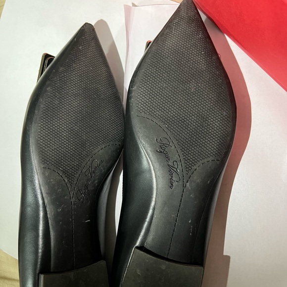 Roger Vivier flat with crystal size 8.5, 38.5, brand new condition - Picture 3 of 8